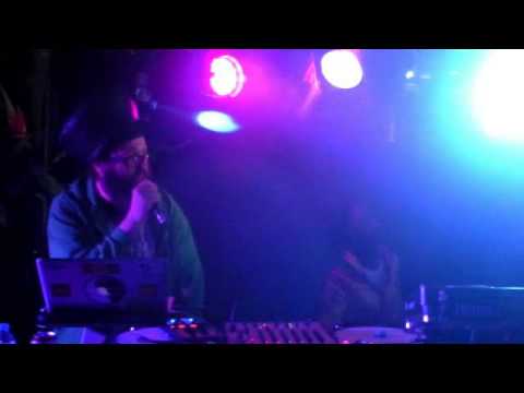 AmP Outernational feat. I-Mitri - DROP MY DUB @ United Nations of Dub 2013
