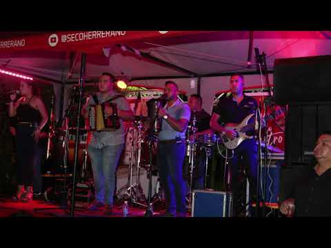 ME ENAMORE DE TI, VIVIMOS UN SECRETO, POBRE TONTO ENAMORADO, POR LA AUSENCIA DE TUS BESOS #VAYATILIN