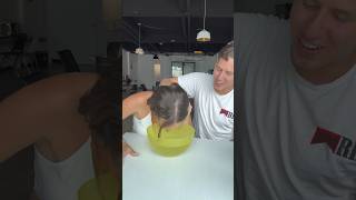 Reto viral entre hermanos