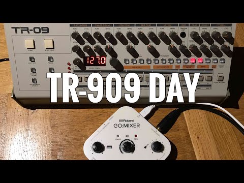 Roland Boutique TR-09 909 Day