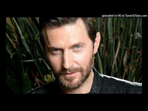 Poetry: Sonnet 116 by William Shakespeare (read by Richard Armitage)