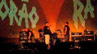 Ratos De Porão - Crucificados Pelo Sistema (ao vivo)