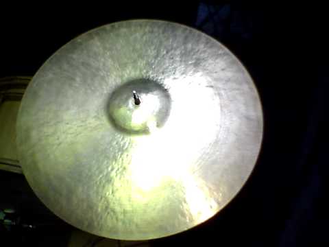 22 Half Turk Kontroversial Ride, 2508g - Handcrafted cymbals by Craig Lauritsen.MOV