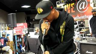 SKYZOO &amp; !LLMIND speakers on blast BEST BUY NYC October 6 2010