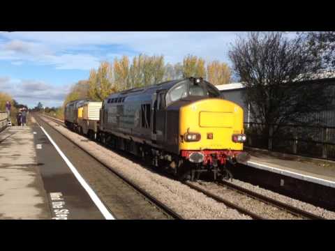 37608 & 37611 on 0735 Carlisle Kingmoor to Immingham