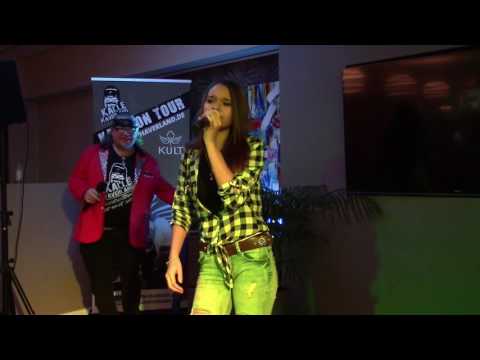 Samanta   Schöner fremder Mann