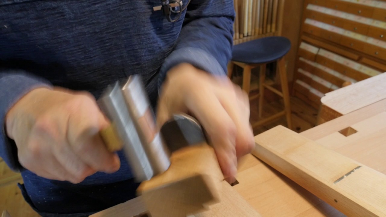 鉋刃を研ぐ  補足編 6/8(台直し鉋と下端定規 Planer to repair a planing board and Ruler )