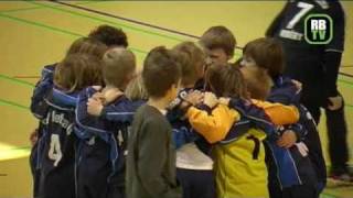 preview picture of video 'Hallenfussball - iSOTEC-Hallencup 2009 - Bambini'