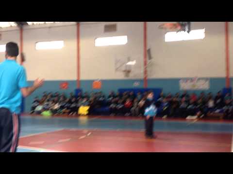 Exhibición UPCT Club Baloncesto Cartagena en el CEIP Virgen del Carmen