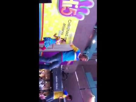 Monster Dance by Hi5 at Millenia Walk 2011