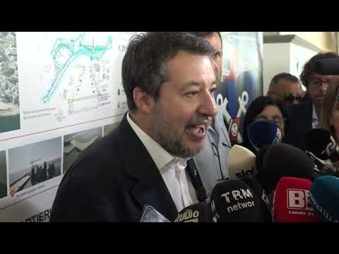 Caro carburante: non si fermano proteste e scioperi degli autotrasportatori al Sud
