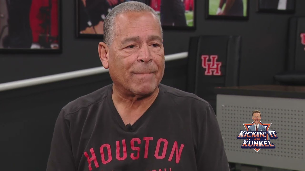Kelvin Sampson is Kickin' It With Kunkel
