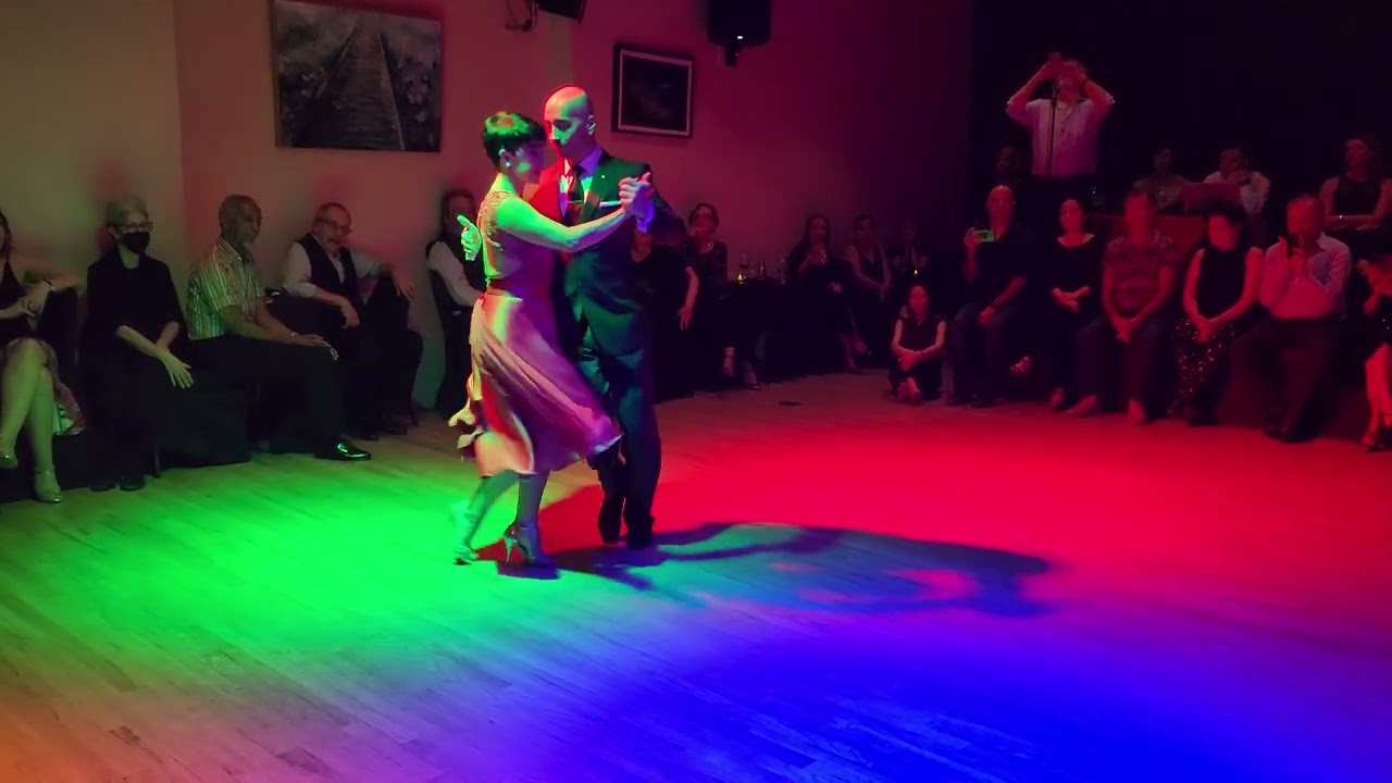 Argentine tango: Adriana Salgado & Orlando Reyes - Una Lagrima