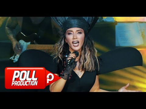 Hande Yener - Hani Bana ( Official Video )