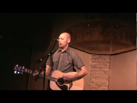 Mike Midwestern- Sail Away (Live- The Beat 3/20/10)