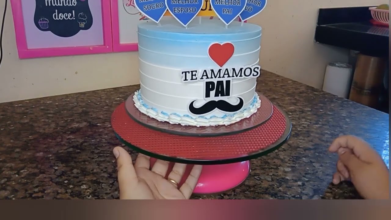 Watch Now Voltei 😁😁 - Decoração De Bolo Dia Dos Pais / Bolo dia dos Pais / Decorando Bolo - #confeitaria Voltei 😁😁 - Decoração De Bolo Dia Dos Pais / Bolo dia dos Pais / Decorando Bolo - #confeitaria