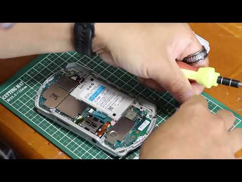 古い携帯ゲーム機をメンテナンスします イメージ1