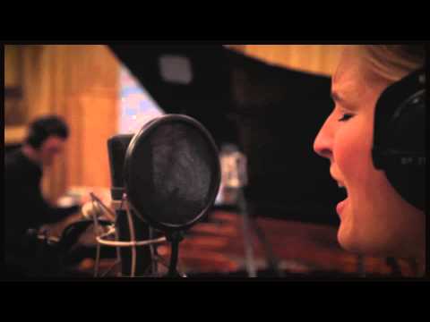 MNM1000 Jong Talent, ELLIS GRACE WILSON zingt "SPECTRUM"