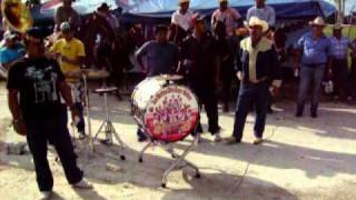 preview picture of video 'Feria  Mamantel 2010 y que llega la banda'
