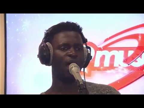 Kwabs - Walk (live bij Q)
