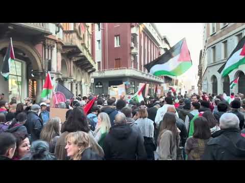 “Ma quale tregua?” Il corteo per la Palestina nelle strade di Varese