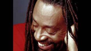 Bobby McFerrin    -    Thinking about your body