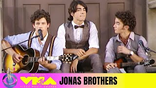 Jonas Brothers perform “Lovebug” | 2008 VMAs
