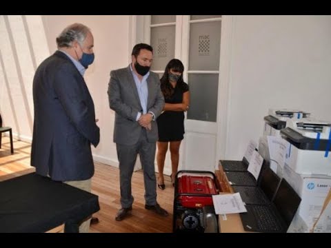 El Ministerio de Educación recibió equipamiento donado por Remsa