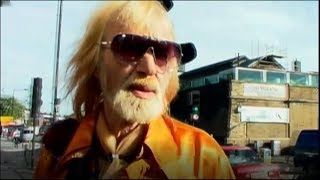 Sky Saxon Invades London! The Seeds singer lands in Camden. With Sterling Roswell.