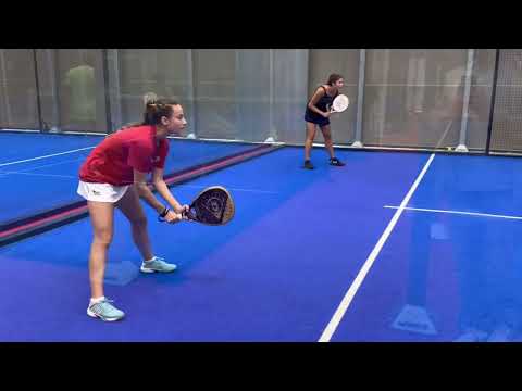 LUCIA VICENTE Y BRITTANY DUBINS PARTIDO ENTRENAMIENTO
