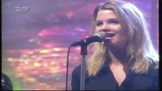 Me She &amp; Her - TV2 - Classic Hit - Rich Kind of Poverty (Sam &amp; Dave) #samanddave #richkindofpoverty