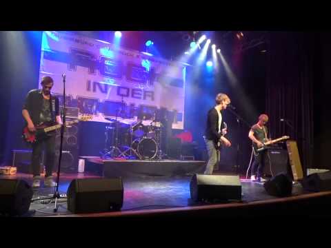 Wellen und Sturm - Toni Trash