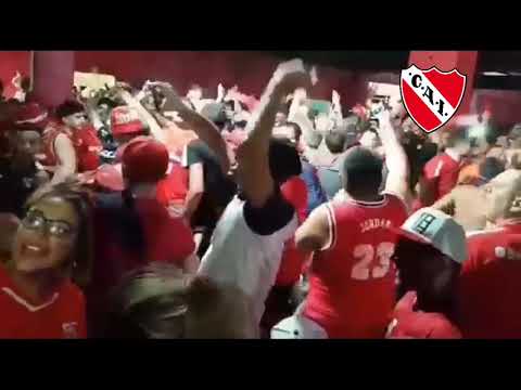 Hinchada de independiente Bombos y trompetas