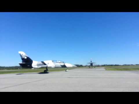 2014-09-07 Black Diamond Jet Team Take-off and Lincoln Financial Field Flyover