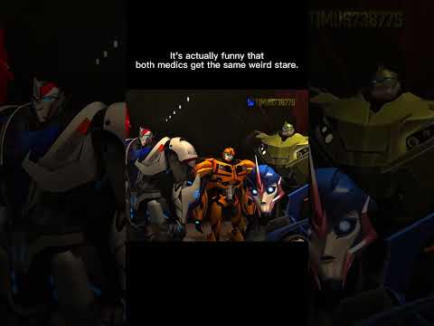 It's actually funny that both medics, Ratchet and Knockout get the same weird stare.