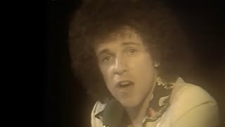 Leo Sayer - Raining In My Heart - The Kenny Everett New Year Special - 01/01/1979