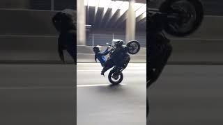 Jul #rap #music #freestyle #hiphop  je leve la moto musique #jul #live #rapfrancais
