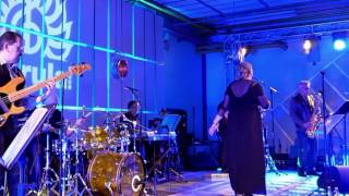 SALLY (Sade) - Roberto Salomone live with PEARLS