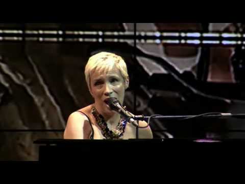 Annie Lennox [at the Dolce&Gabbana Runway] -  No more I Love you's