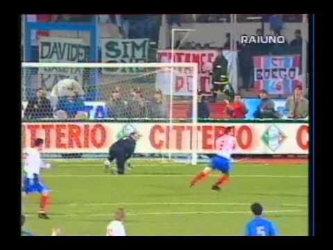 1998 (January 28) Italy 3-Slovakia 0 (Friendly).avi