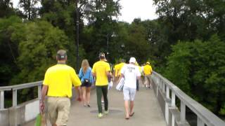 2013 Oregon Ducks Campus to Autzen Walk Oregon vs Tennessee