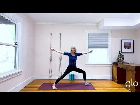 Everyday Vinyasa Yoga | 30 Min | Annie Carpenter on Glo