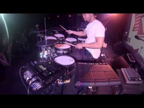 Tony Royster Jr. jamming with the Roland SPD-SX and TD-30!