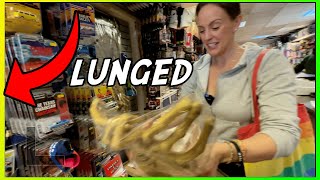 Attack of the Face Huggers at Entertainment World! @TheGebs24