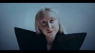 Musik-Video-Miniaturansicht zu The Tower Songtext von LUNA