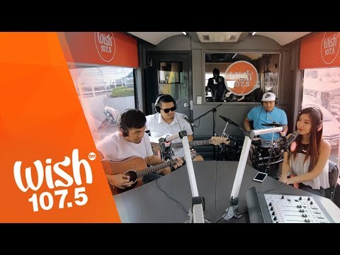 Iktus performs “Naghihintay” LIVE on Wish 107.5 Bus