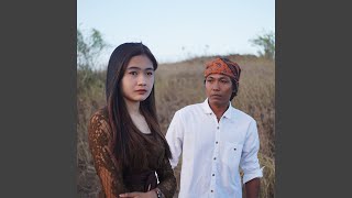 Download lagu Tangis Jari Dede mp3 Download lagu Tangis Jari Dede mp3