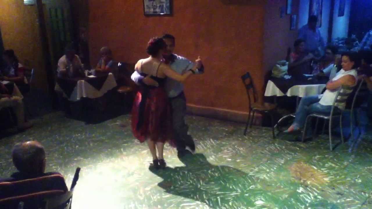 Alexander Sossa y Jessie Barahona Bailan en "La Milonga de Barquisimeto" 1/2