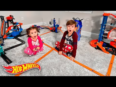 HOT WHEELS CITY COM MARCOS E LAURA - Brancoala Kids