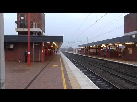 DRS Class 66 No 66434 on 4S44 Daventry - Coatbridge @ Wigan North Western on 12.12.13 - 1080HD